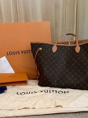 Louis Vuitton Monogram Neverfull GM size